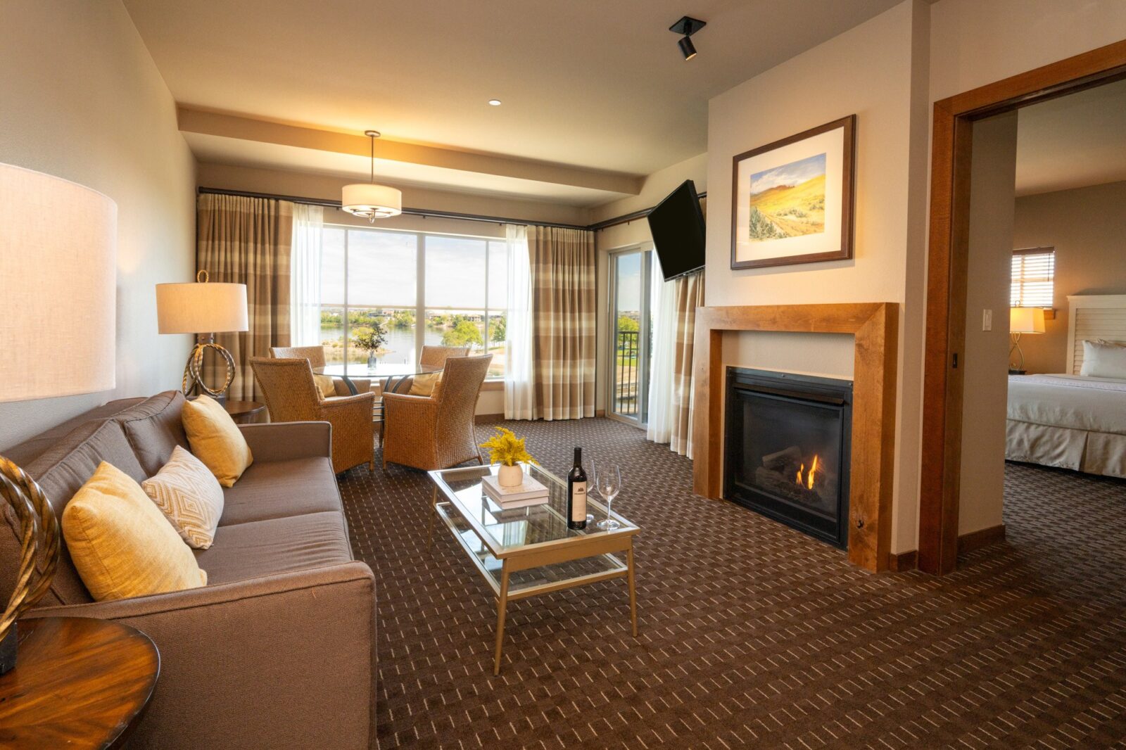 Accessible King Suite Riverfront at The Lodge at Columbia Point