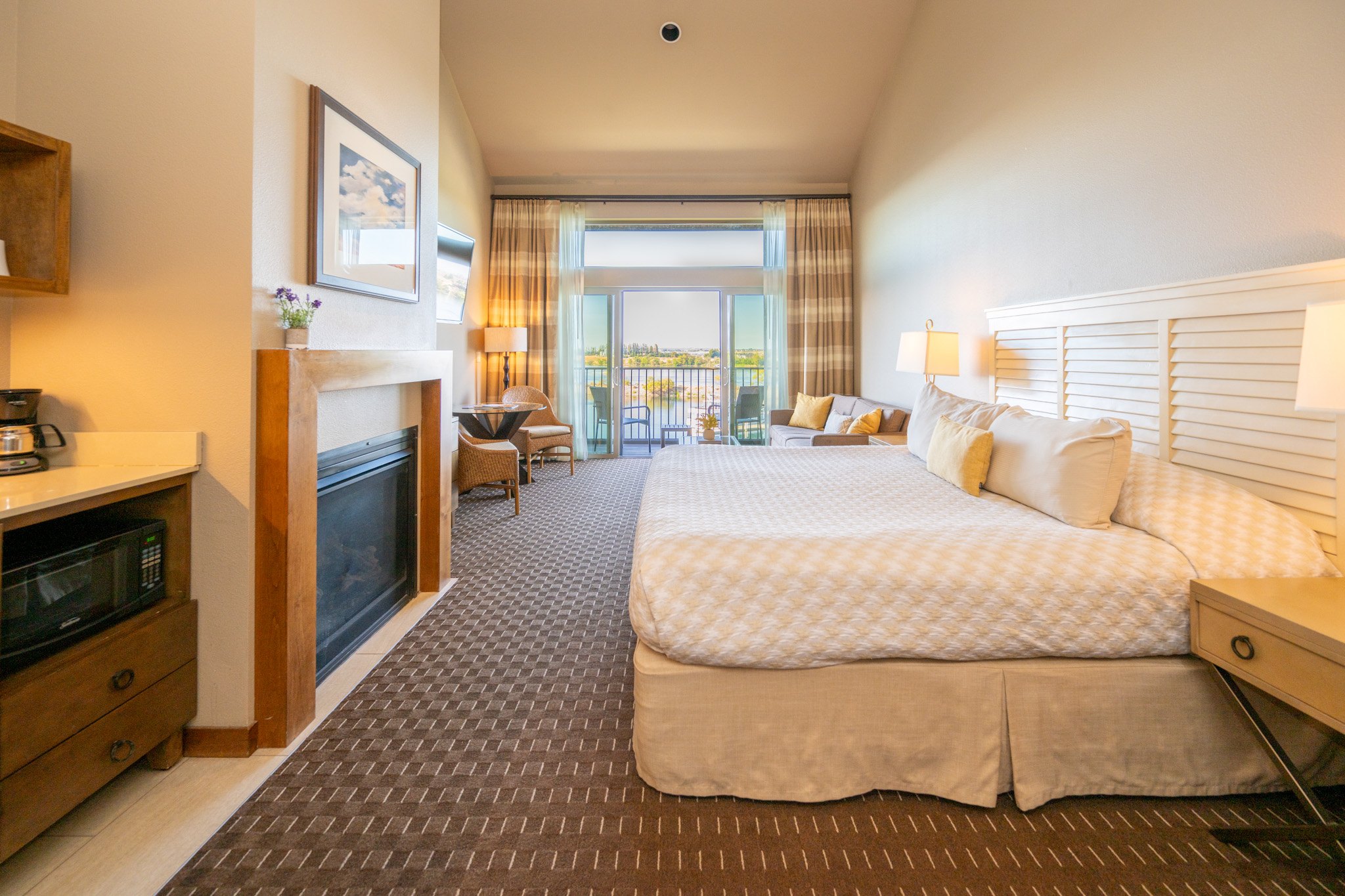 Top Floor Rooms at The Lodge at Columbia Point